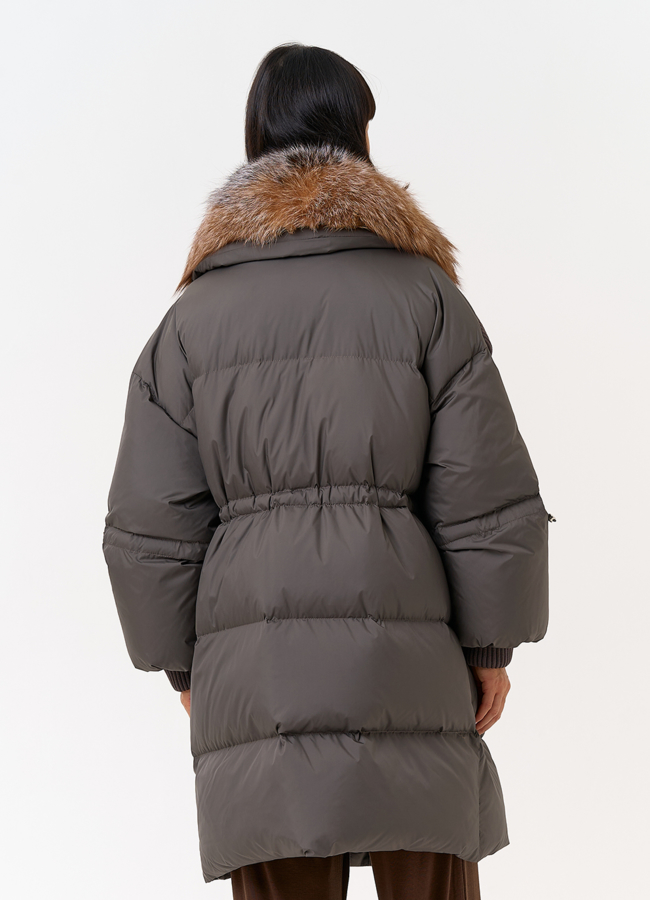 Женский пуховик с отделкой из меха лисы модель №  31537 в рассрочку Женский пуховик с отделкой из меха лисы модель №  31537 в рассрочку