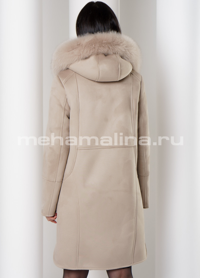 Светлая дубленка из эко замши с отделкой из песца модель № 19013 в рассрочку