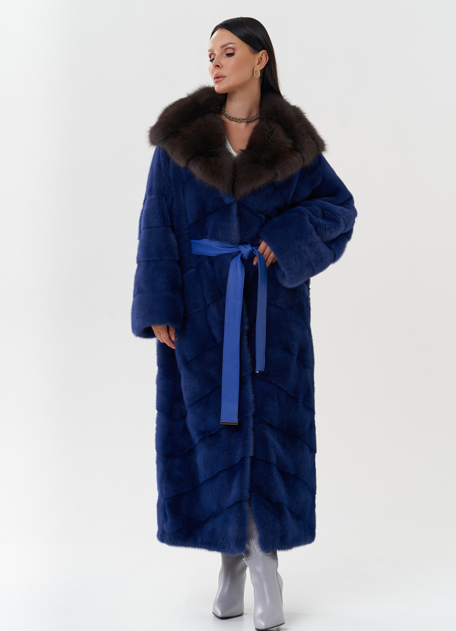 фото Шуба из норки с капюшоном из меха куницы модель № 27568