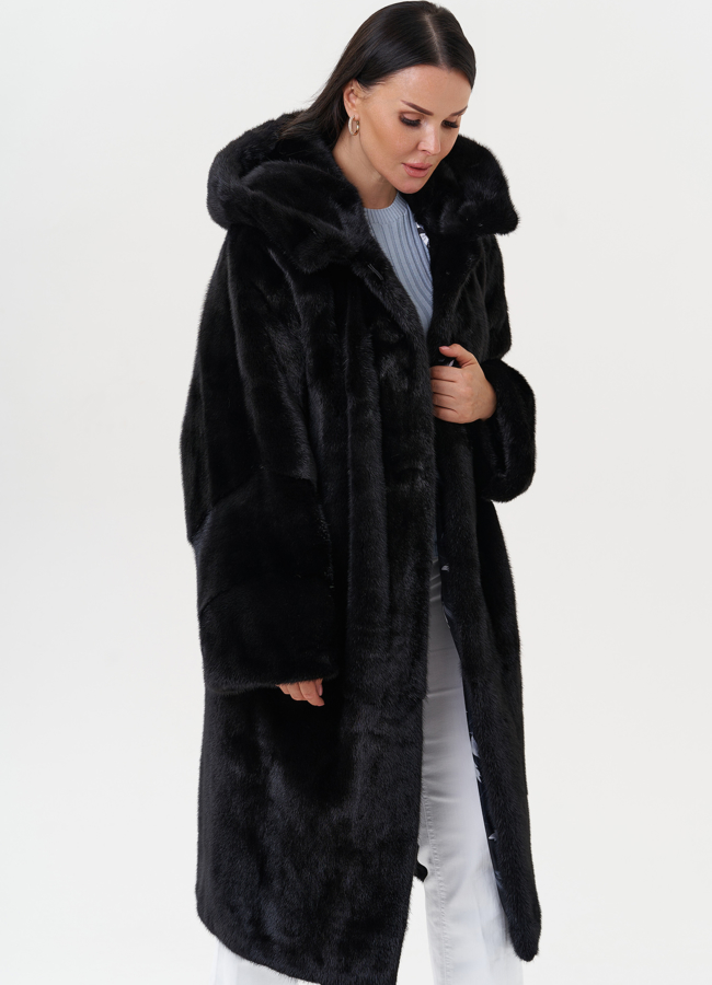 Женская шуба из меха норки с капюшоном модель № 27546 в рассрочку