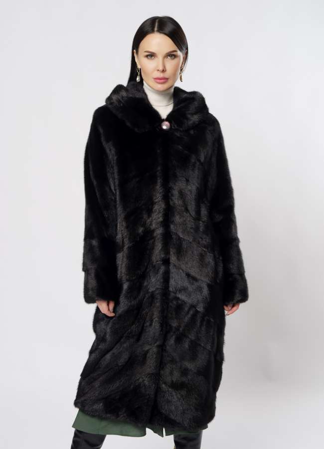 Шуба из норки с капюшоном черного цвета модель № 381 меха малина