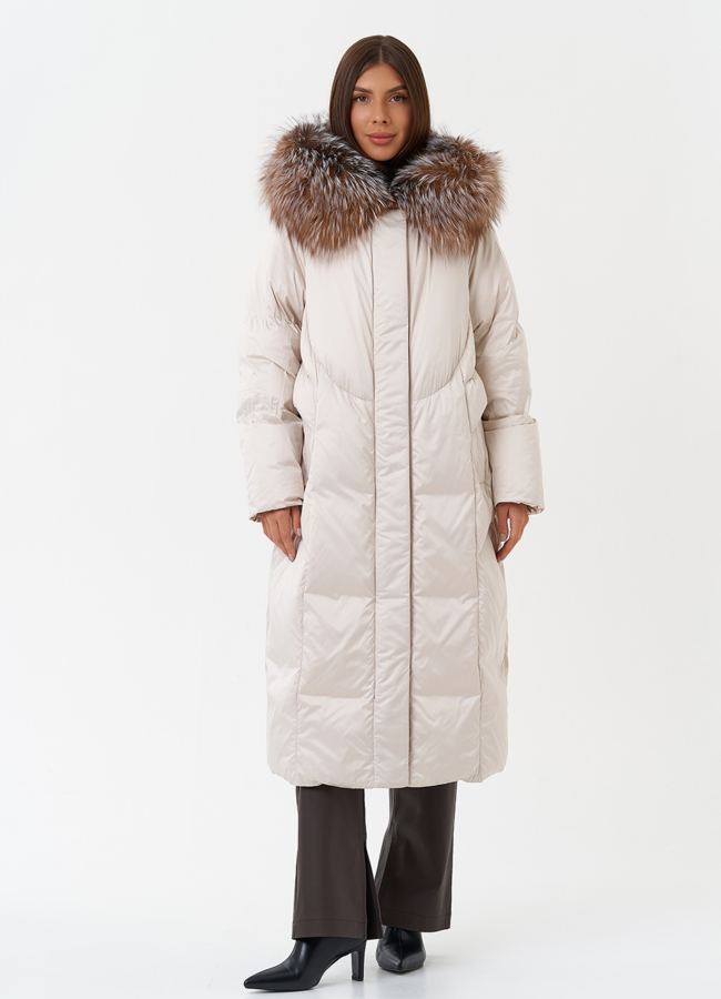 Длинный пуховик с мехом лисы модель № 28829 меха малина