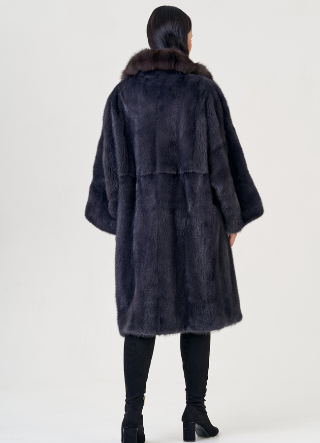 Шуба из норки с воротником из куницы модель № 76949 в кредит