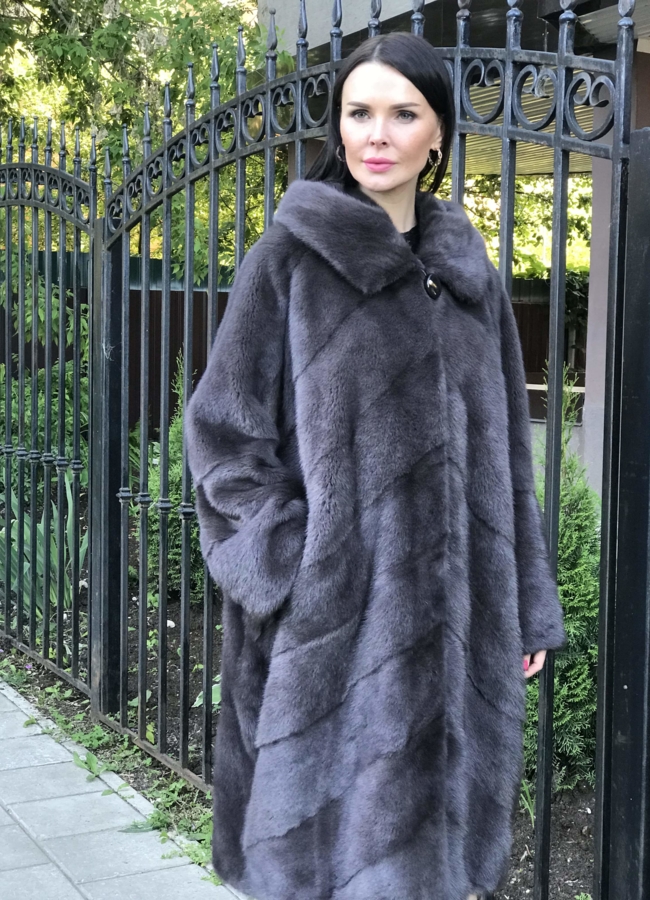 Норковая шуба в цвете капучино модель № 356-5М меха малина