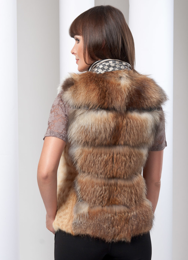 Меховая жилетка модель № M-1 в кредит