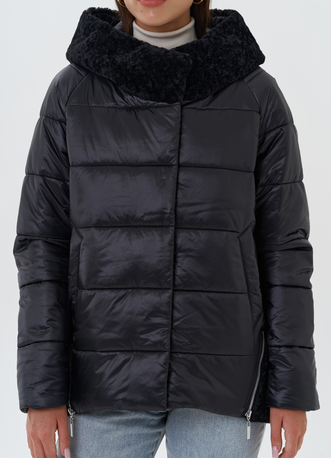 Комбинированный пуховик черного цвета с капюшоном модель № 27656 универмаг малина
