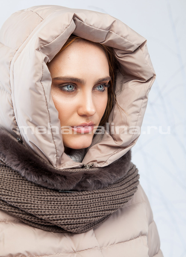 Светлый пуховик  модель № П-167 универмаг малина