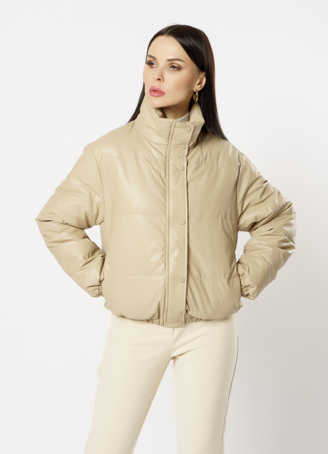 Куртка из эко кожи утепленная бежевого цвета модель № 505 в кредит