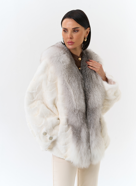 Шуба из норки с отделкой из меха лисы