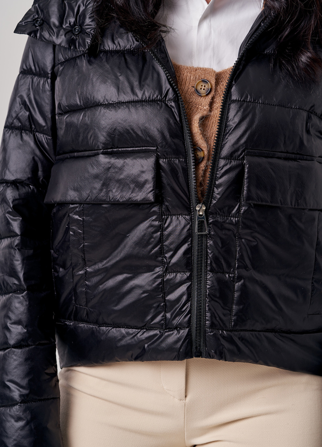 Укороченная женская куртка черного цвета модель № 9065 универмаг малина