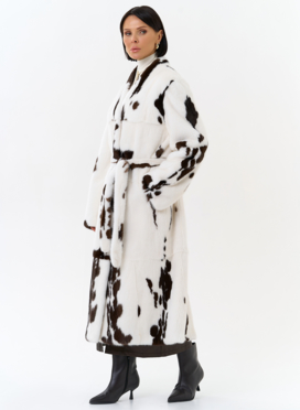 Шуба из меха норки в расцветке 