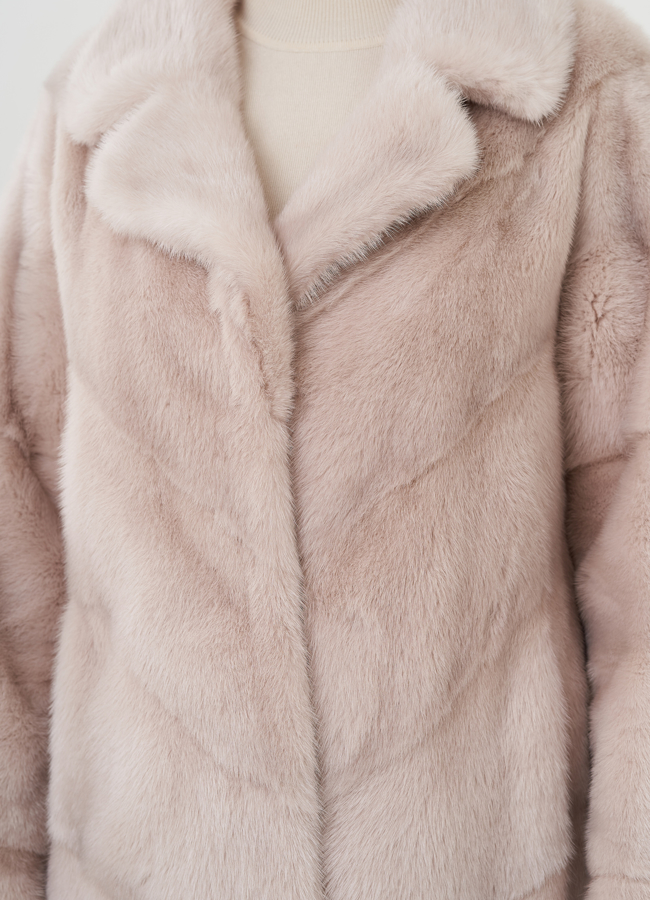 Шуба из норки с английским воротником  модель № 26019 универмаг малина