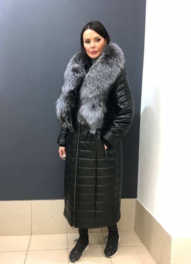 Пуховик из эко кожи на молнии с капюшоном модель № 829 в рассрочку