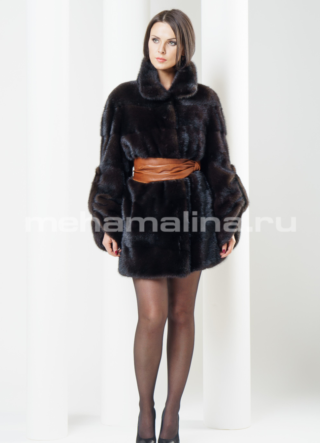 Шуба норка с драпированным рукавом модель № S-239 меха малина