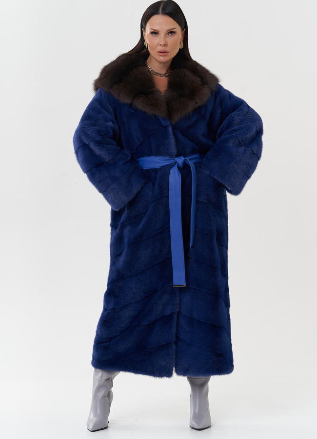 Шуба из норки с капюшоном из меха куницы модель № 27568 меха малина