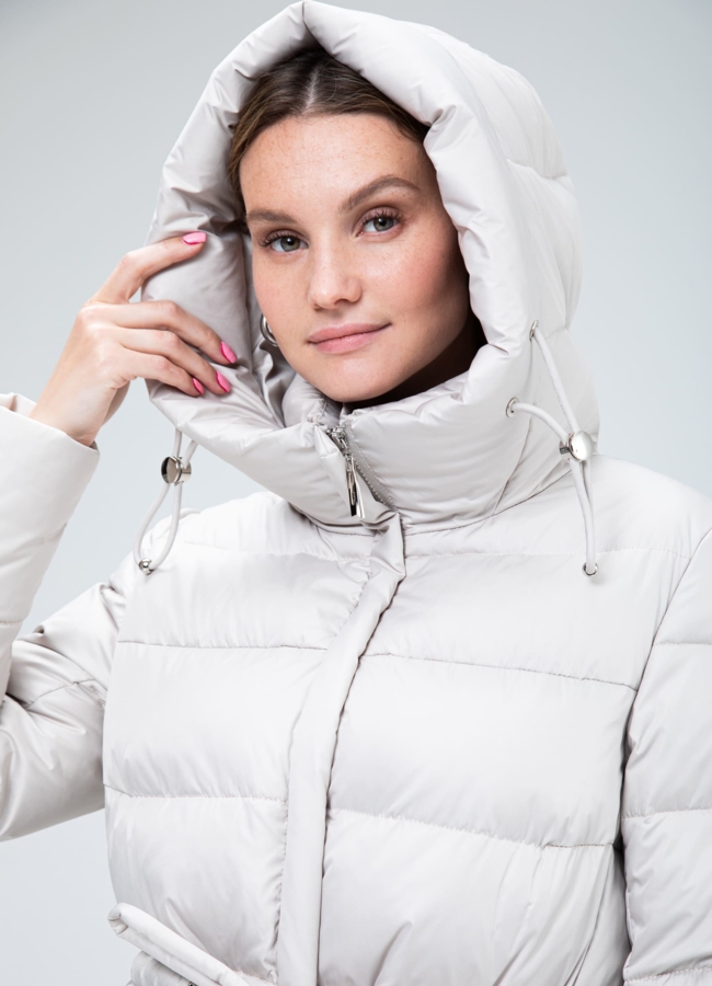 Женский пуховик с капюшоном  модель № 25512 в рассрочку