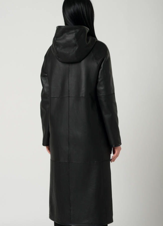 Двустороння женская дубленка из астрагана  модель № 22236 в кредит