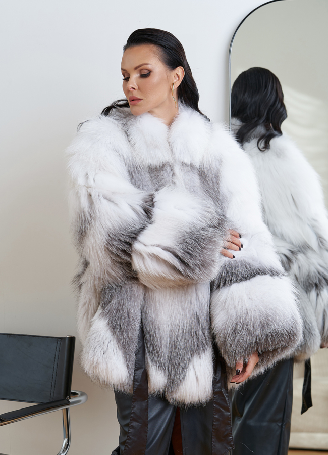 Шуба из меха лисы с поясом модель № 28814 в кредит