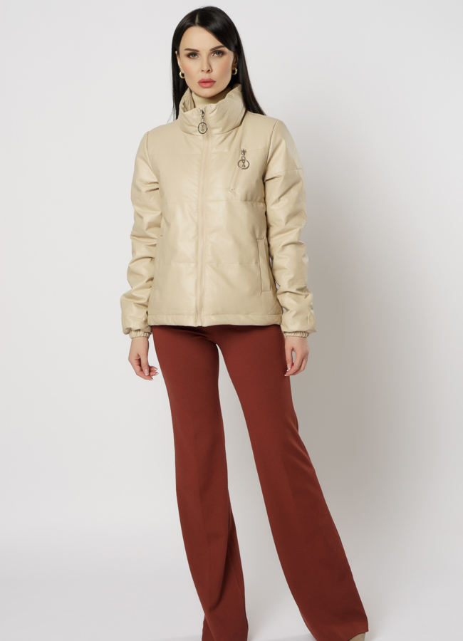 фото Утепленная куртка из эко кожи бежевого цвета модель № 5030