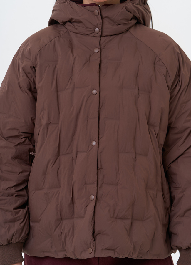 Женская куртка с капюшоном  модель № 29883 универмаг малина