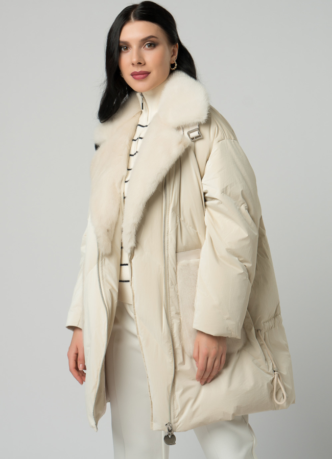 Светлый женский пуховик с отделкой из норки модель № 21862 универмаг малина