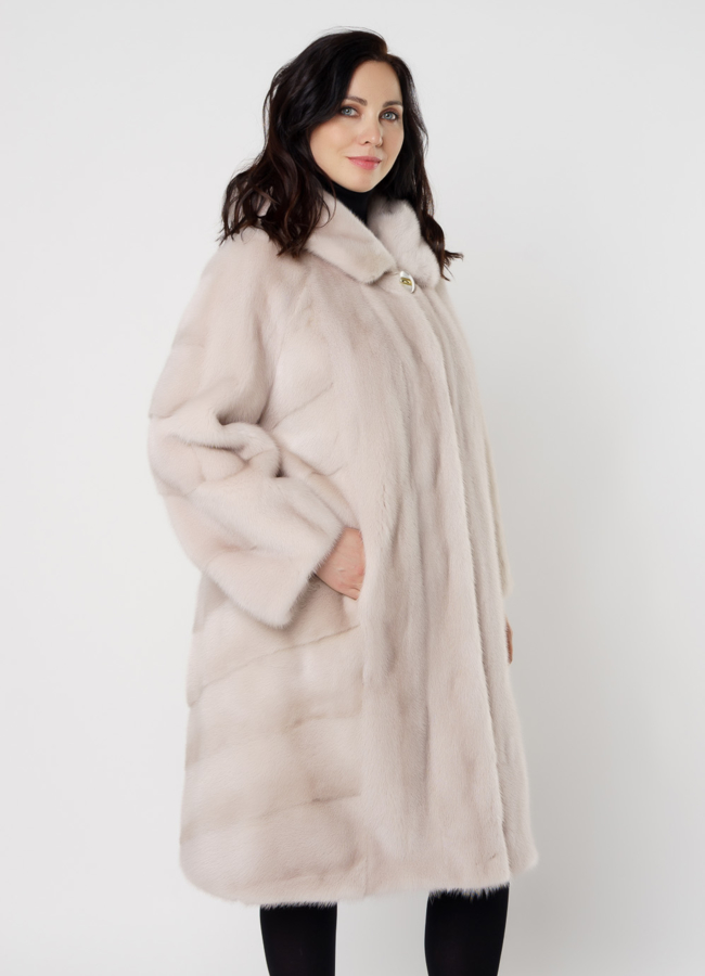 фото Светлая норковая шуба с капюшоном модель № 3002