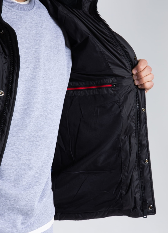 Пуховик мужской черного цвета с капюшоном  модель № 25521 универмаг малина