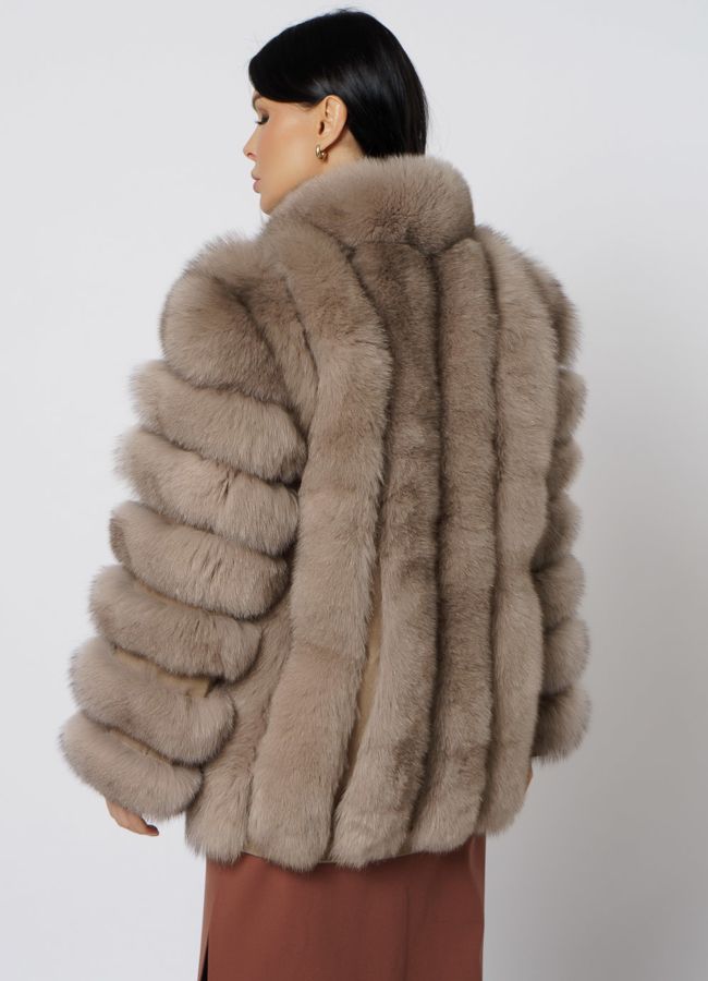 Шуба из песца бежевого цвета модель № 21728 в рассрочку