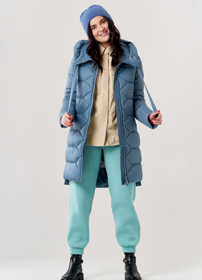 Шапка  модель № 10733 меха малина