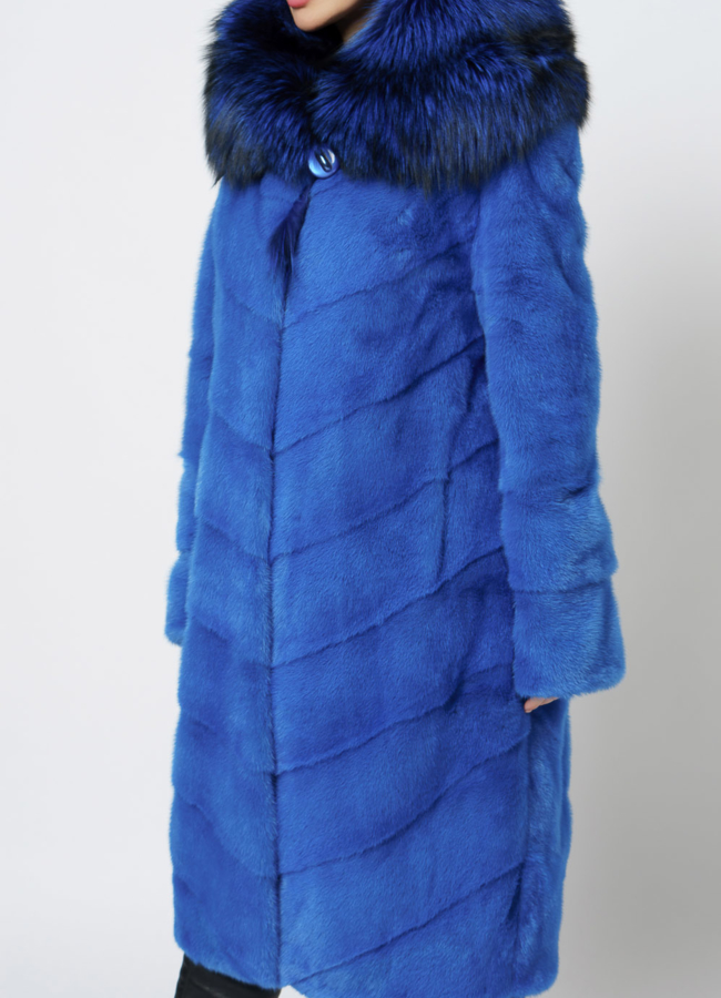 Шуба из норки синего цвета модель № 1202 в рассрочку