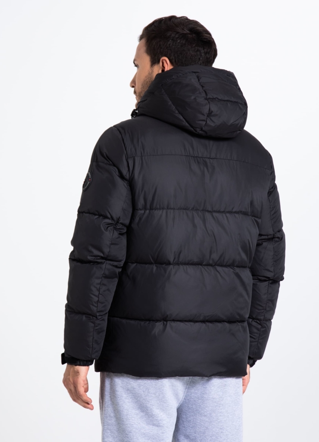 Пуховик мужской черного цвета с капюшоном  модель № 25521 универмаг малина
