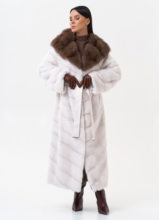 фото Норковая шуба с капюшоном из меха куницы модель № 29528