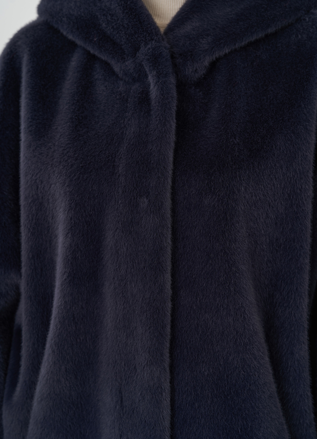 Женское полупальто с капюшоном  модель № 24724 универмаг малина