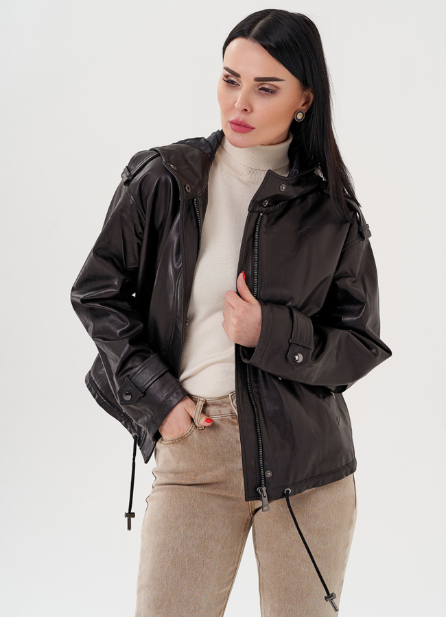 Кожаная куртка с капюшоном модель № 24361 универмаг малина