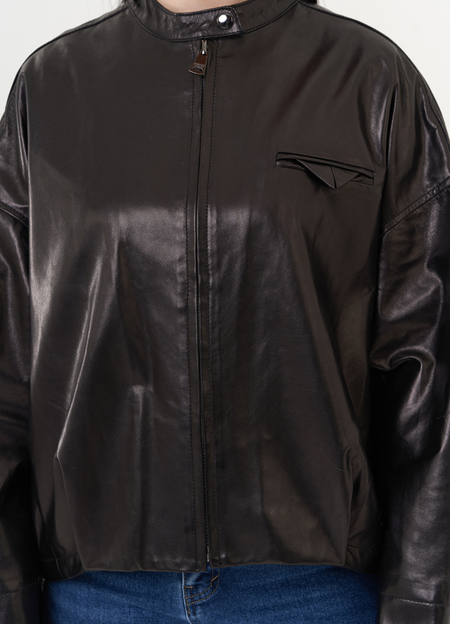 Кожаная куртка черного цвета модель № 26844 в рассрочку