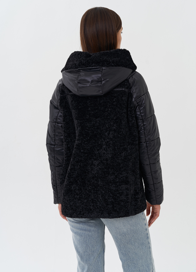 Комбинированный пуховик черного цвета с капюшоном модель № 27656 универмаг малина