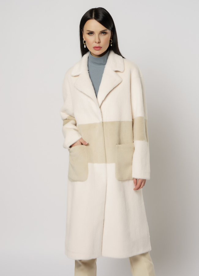 Пальто прямого силуэта с английским воротником модель № 17938 меха малина