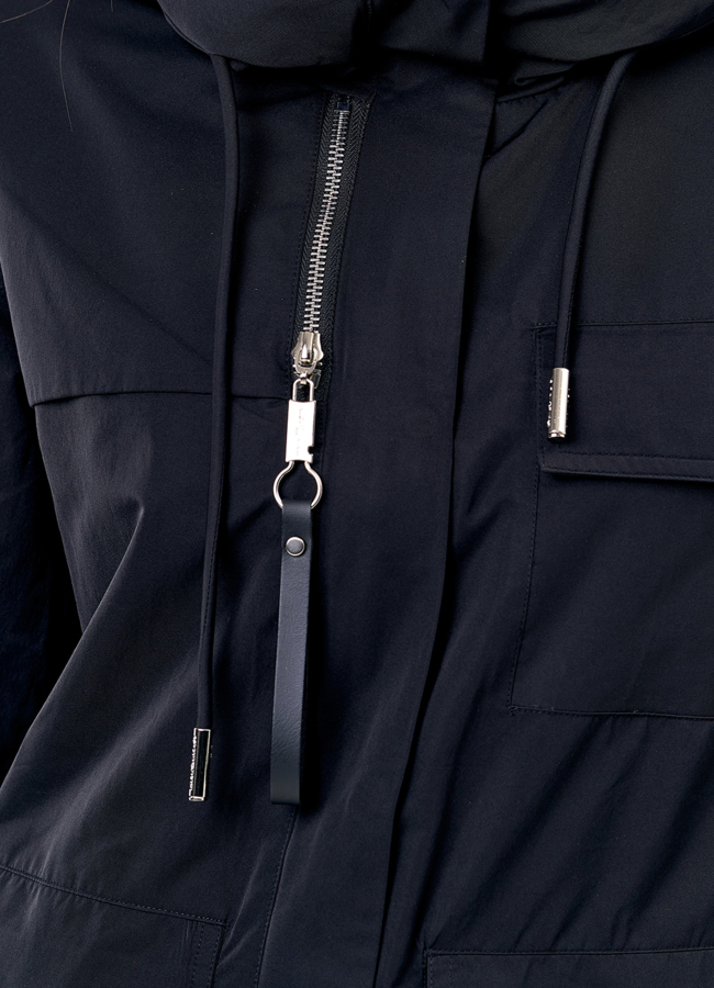 Демисезонная куртка в черном цвете модель № 21232 в рассрочку