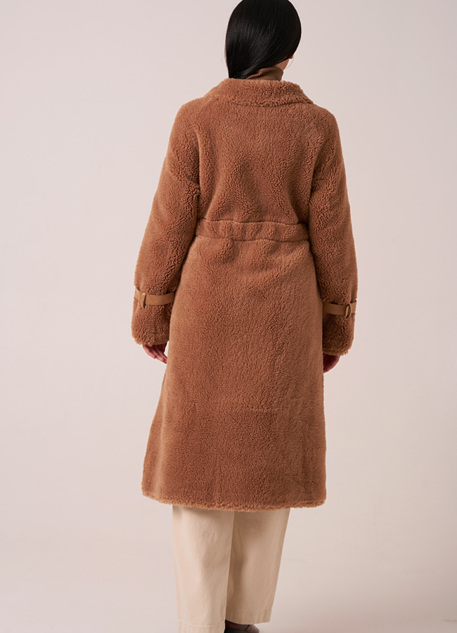 Длинная расклешенная шуба из эко меха модель № 9999 в кредит