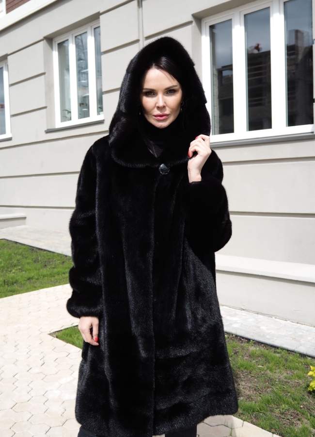 Шуба из норки модель № 782 меха малина