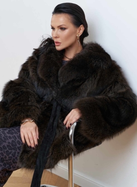 Шуба из меха канадского енота Шуба из меха канадского енота