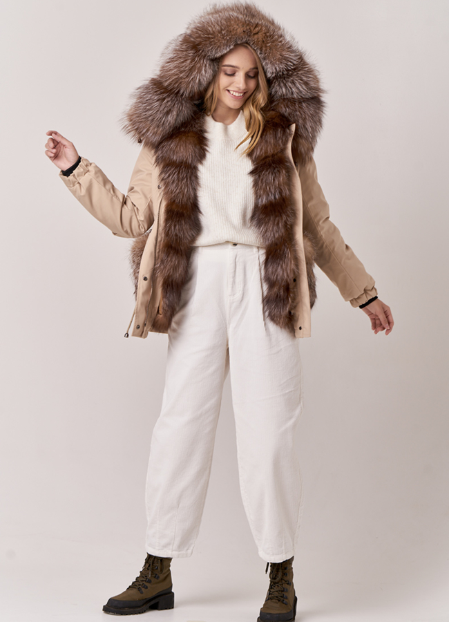 Парка женская с меховыми карманами модель № 17723 в кредит