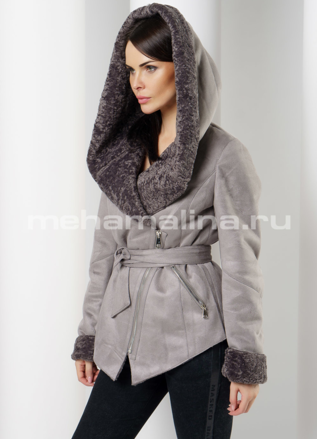 Укороченная эко дубленка серого цвета с капюшоном модель № 9196 в рассрочку