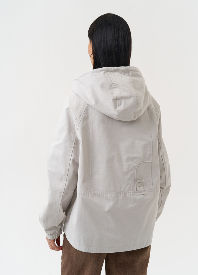 фото Ветровка женская с капюшоном модель № 30454