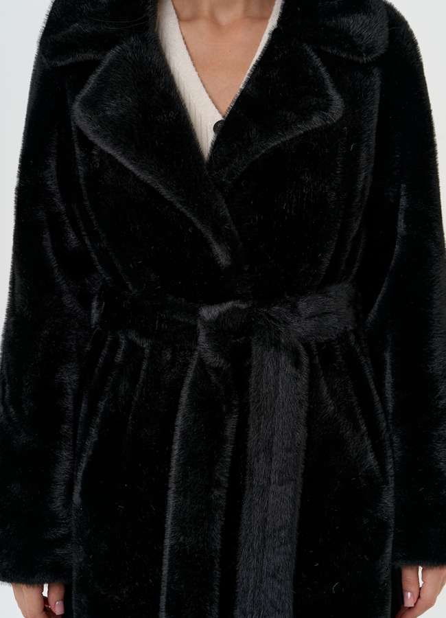 Женское пальто из эко меха с декоративными молниями модель № 31217 универмаг малина Женское пальто из эко меха с декоративными молниями модель № 31217 универмаг малина