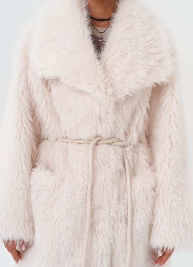 Шуба из эко меха под овчину модель № 28550 универмаг малина