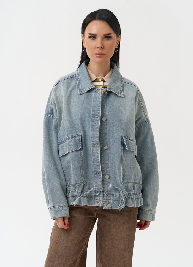 Женская джинсовая куртка голубого цвета модель № 30411 меха малина