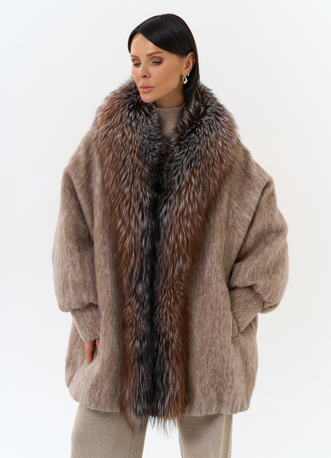 Женский удлиненный пуховик с отделкой из меха чернобурки модель № 31846 универмаг малина