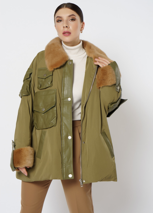 Пуховик оверсайз с мехом модель № 20-015 универмаг малина