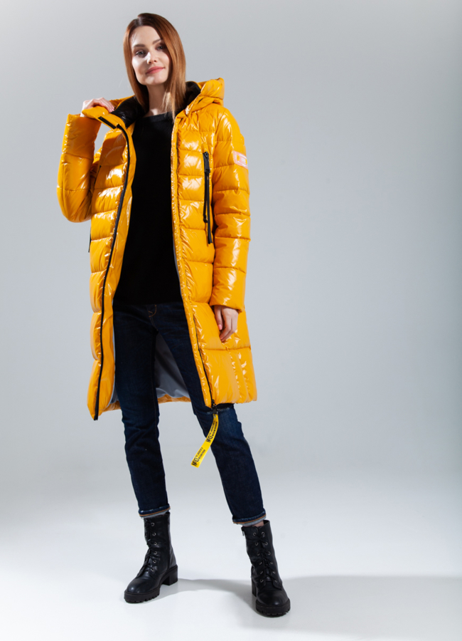 Пуховик женский модель № 501 в кредит